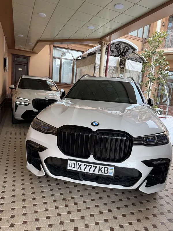 BMW X7 xdrive40i Full 1 BMW X7 xdrive40i Full 1
