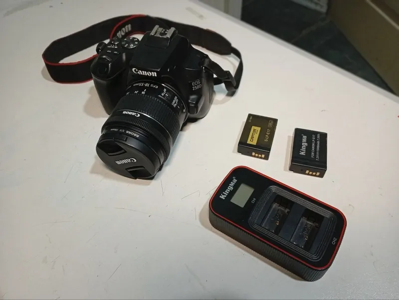 Canon 4K 250D 3 Canon 4K 250D 3
