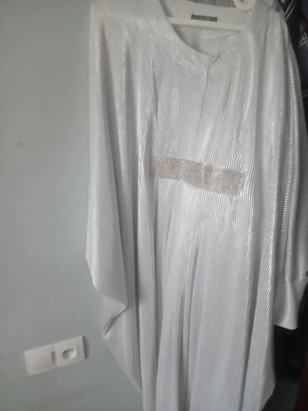 abaya ayollar koylagi pesokli yaltiro