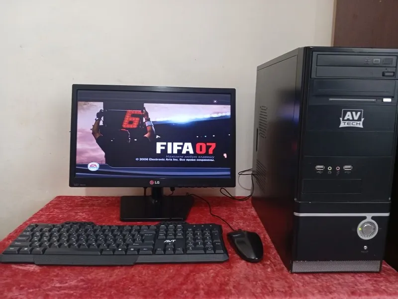 Компьютер продаётся 4 Компьютер продаётся 4