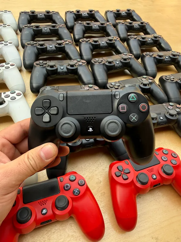 Оригинальные геймпады для PS4 2 Оригинальные геймпады для PS4 2