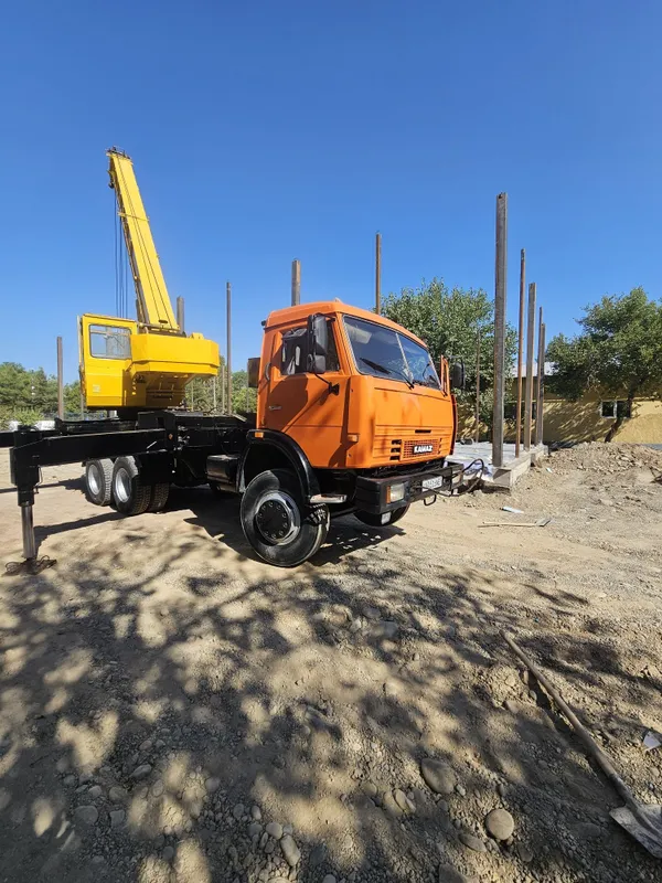 Услуга КАМАЗ Авто кран 25 тонны 21 метр стрела