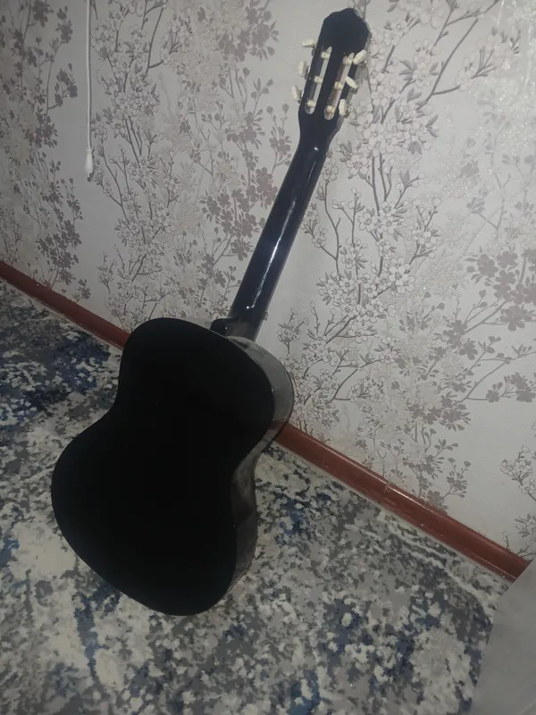 classic gitara qora 2