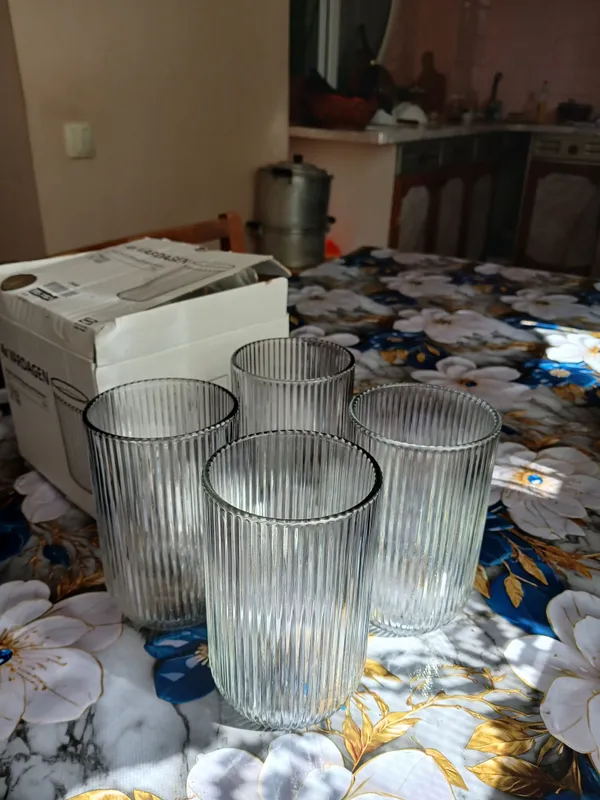 IKEA stakanlari, 4 dona 2 IKEA stakanlari, 4 dona 2
