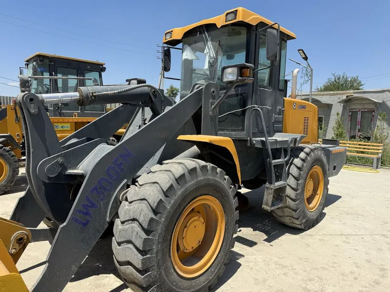 XCMG LW300FN frontal yuklagich XCMG LW300FN Фронтальный погрузчик 2