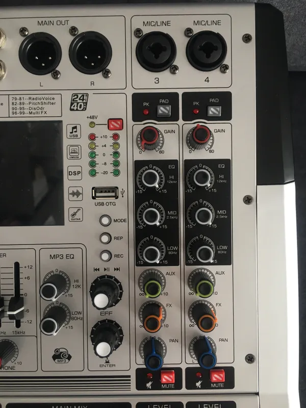 Pult miksher 5 Pult miksher 5