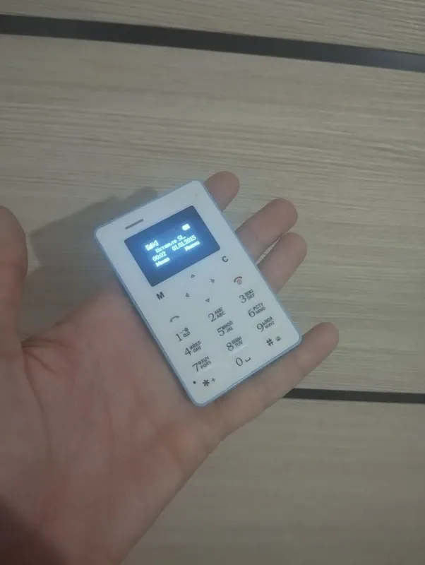 Mini Telefoʻn GSM 3