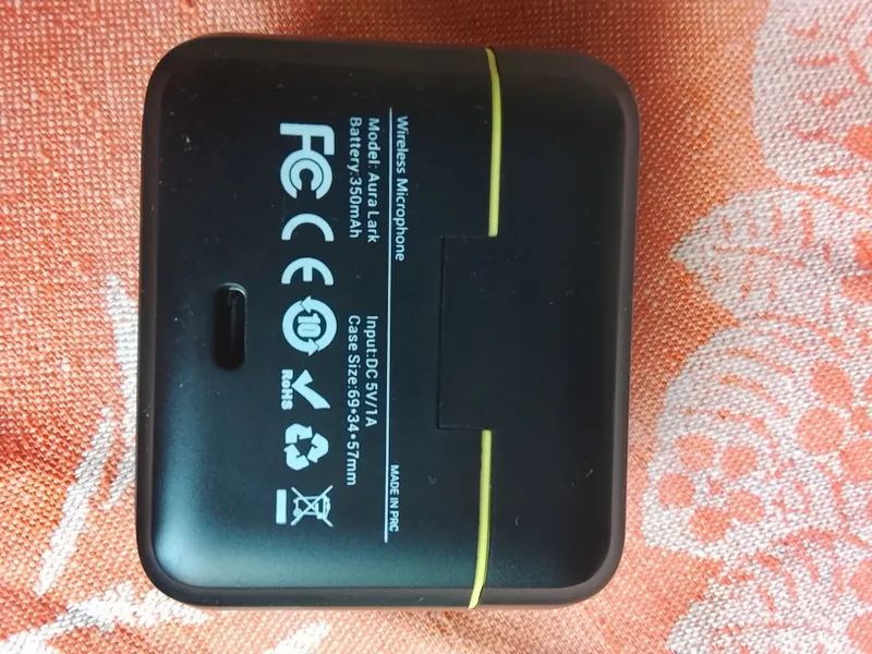 Беспроводной микрофон TECH-X AURA LARK 4 Беспроводной микрофон TECH-X AURA LARK 4