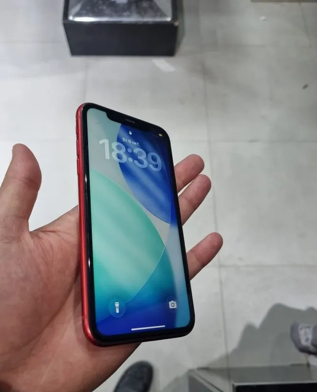 iPhone 11 128 ГБ, идеальное состояние 2 iPhone 11 128 ГБ, идеальное состояние 2