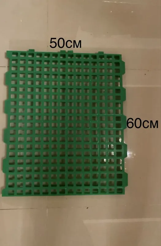 Qo’yhona uchun plastmassa pol taglik razmeri 50sm x 60sm