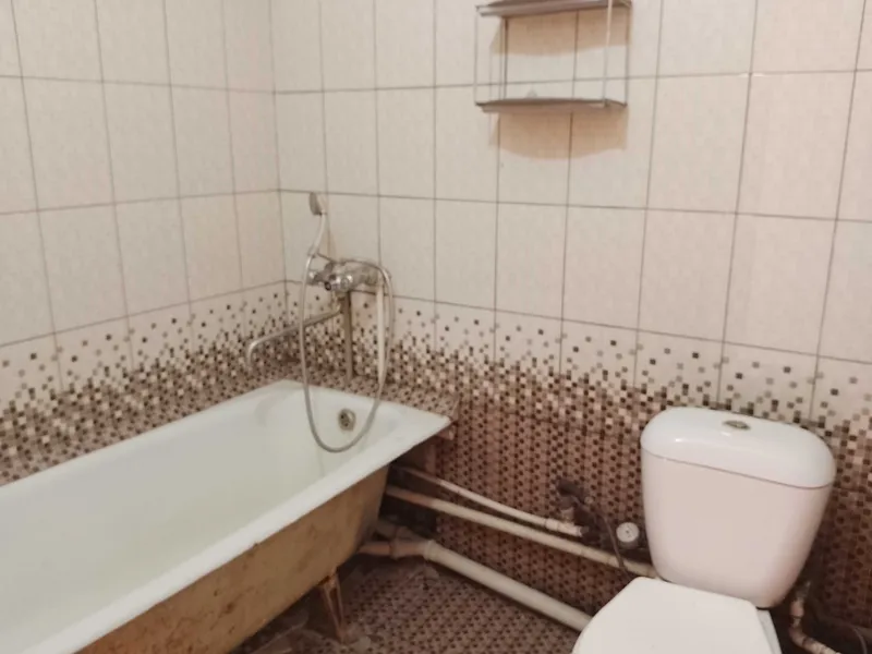 2-xanali kvartira satiladi.