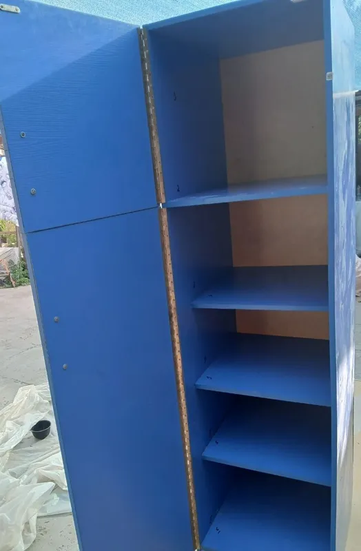 продаётся синий шкаф 2
