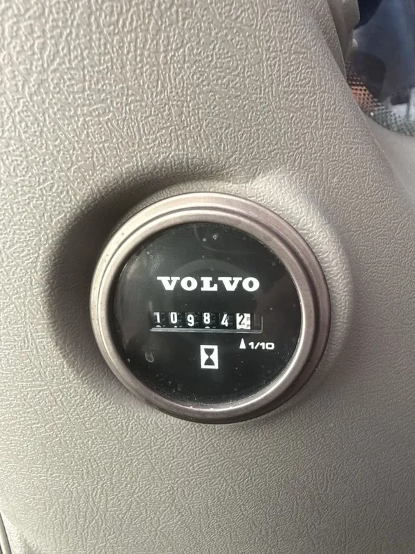 VOLVO EW140E 2019год 11000 моточас — фото 7