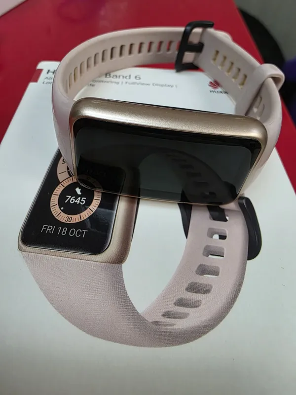 Фитнес браслет Huawei Bend 6 — фото 1 Фитнес браслет Huawei Bend 6 — фото 1