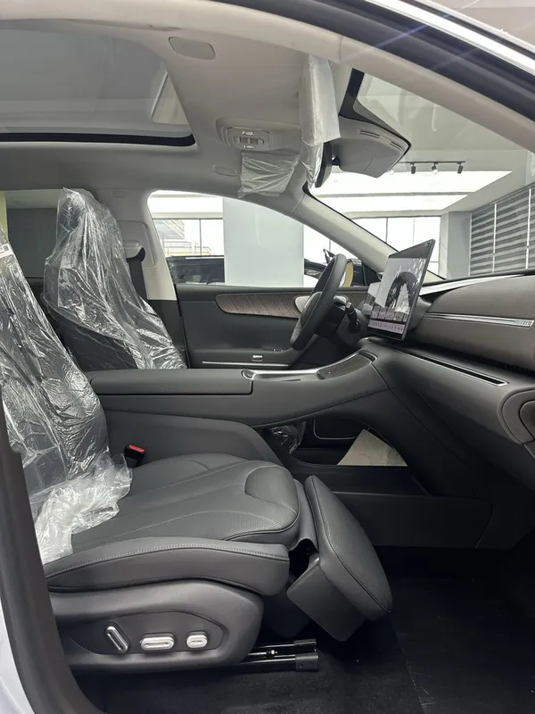 Leapmotor C11 300KM Luxury Lidar Gibrid Restayling Dop opsiya FULL — фото 7