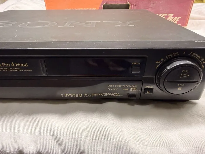 Видеомагнитофон Sony SLV-X57ME ,4 головочный 5 Видеомагнитофон Sony SLV-X57ME ,4 головочный 5