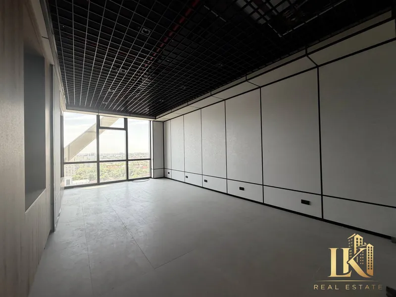 Стильный офис с евроремонтом в небоскрёбе Piramit Tower 2 Стильный офис с евроремонтом в небоскрёбе Piramit Tower 2