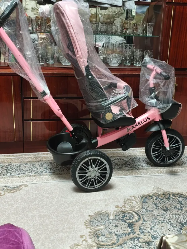 Продам велоколяску новая 1