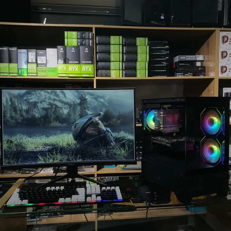 Kompyuter to‘plami (monitor + sistemnik)