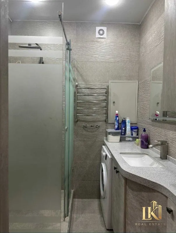 Yangi uyda (Akay City) yevro ta’mirli 2 xonali kvartira sotiladi 8 Yangi uyda (Akay City) yevro ta’mirli 2 xonali kvartira sotiladi 8