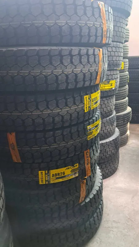 Автошина 10.00R20 AEOLUS ADR26 (камаз зил) 2 Автошина 10.00R20 AEOLUS ADR26 (камаз зил) 2