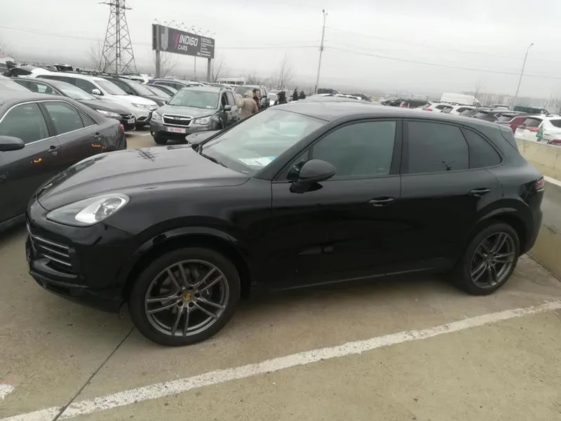 Продаётся Porsche Cayenne 20 2 Продаётся Porsche Cayenne 20 2