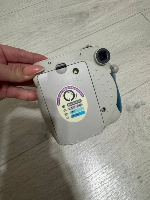 Фотоаппарат Fujifilm Instax Mini 7S — фото 1