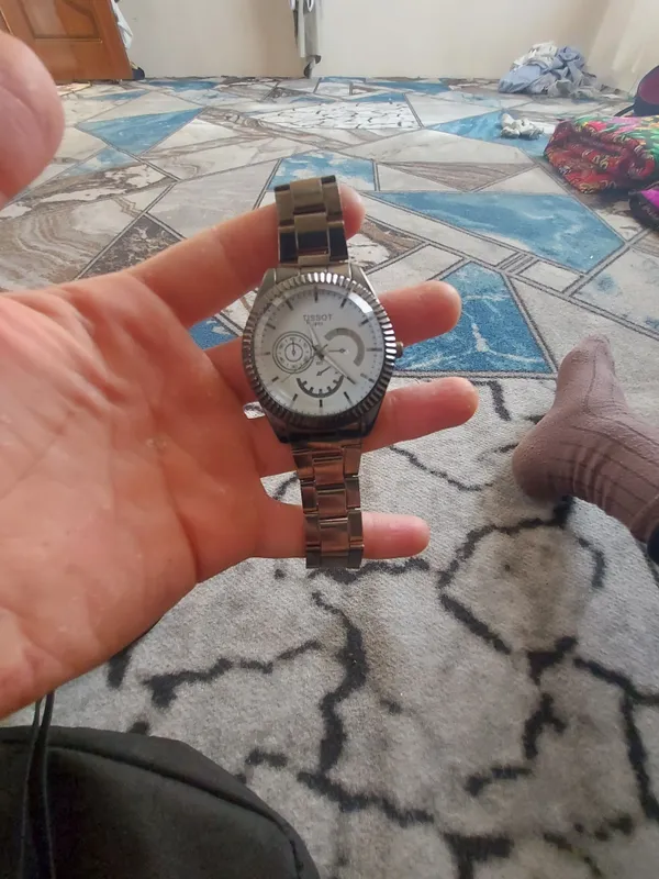 Tissot soati narxi 200.000 kelishamiz — фото 1