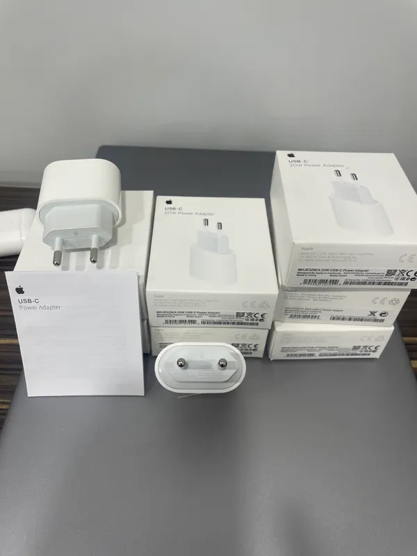 Зарядное устройство Apple для iPhone, головка 20W, адаптер зарядки 3 Зарядное устройство Apple для iPhone, головка 20W, адаптер зарядки 3
