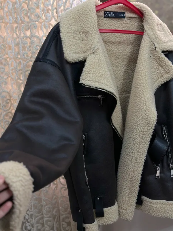 Женская дублёнка Zara в стиле оверсайз — фото 1