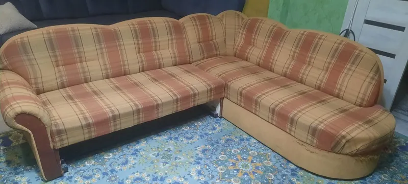 Продам мягкий диван-уголок с креслом пр-во Турция. Недорого, жду предл — фото 2