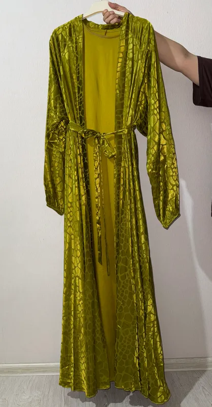 Ko'ylak/abaya