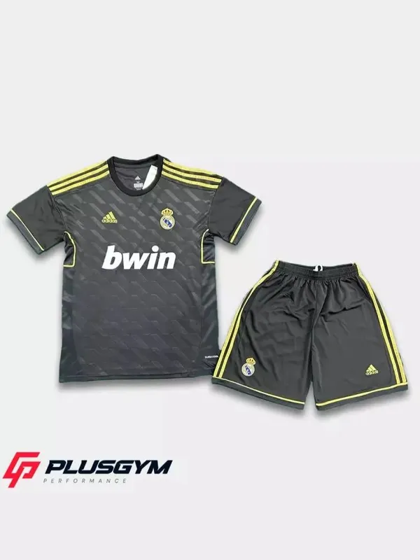 Fudbol Forma retro Barselona Real madrid va boshqa klublar formalari — фото 4