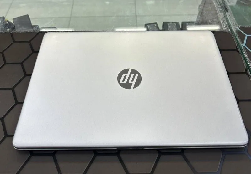 HP Core i5-1135G7 8GB 256SSD FHD kafolat 30 kun — фото 1