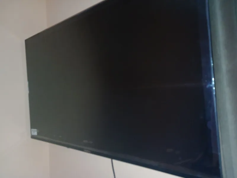 Телевизор VESTA 43" SMART TV 2 Телевизор VESTA 43" SMART TV 2