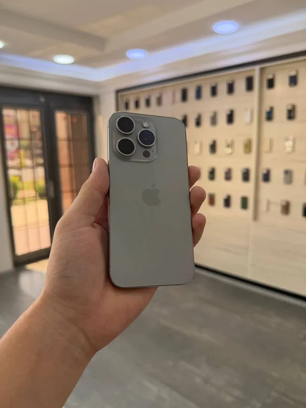 iPhone 15 Pro 1 iPhone 15 Pro 1