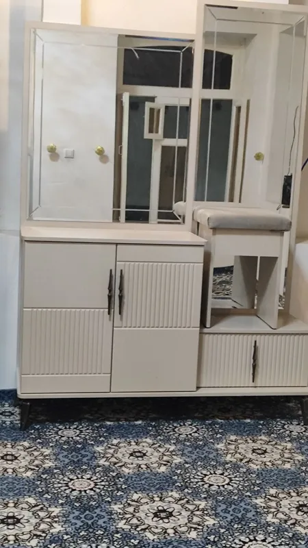 Bizda MDF eshiklar, ROYAL, GULIUS va boshqa turdagi sifatli mebel materiallari mavjud. 2 Bizda MDF eshiklar, ROYAL, GULIUS va boshqa turdagi sifatli mebel materiallari mavjud. 2