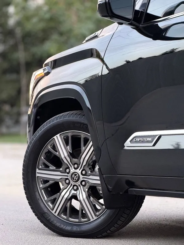 Toyota Sequoia Capstone — фото 2