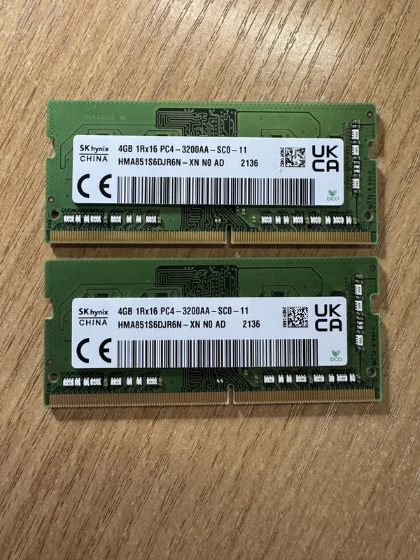 Оперативка RAM DDR4 4 gb 2 штук 3200 Mhgz SODIM