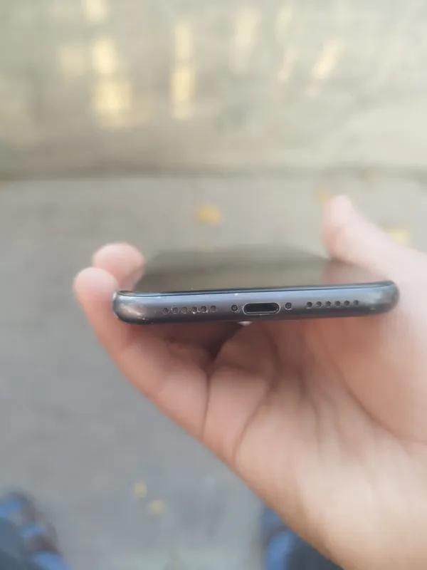 Iphone 11 128 80 yonks 5 Iphone 11 128 80 yonks 5