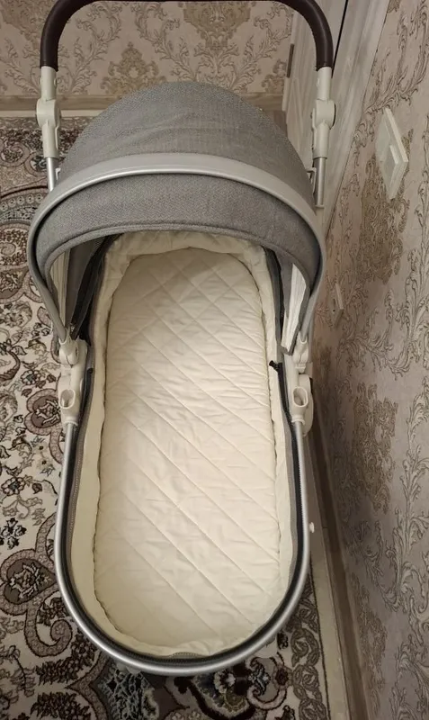 Kolyaska yaxshi holatda 2 Kolyaska yaxshi holatda 2
