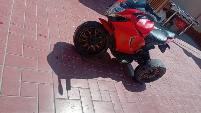 motosikl sotiladi 800.000