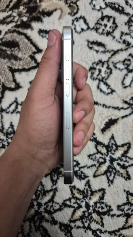 IPhone 15 Pro — фото 1