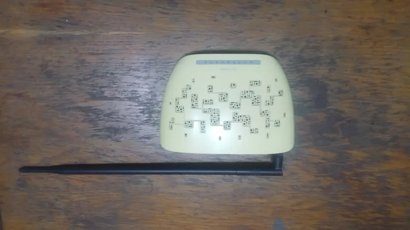 Wi-Fi uchun modem-routerni arzon sotaman 1