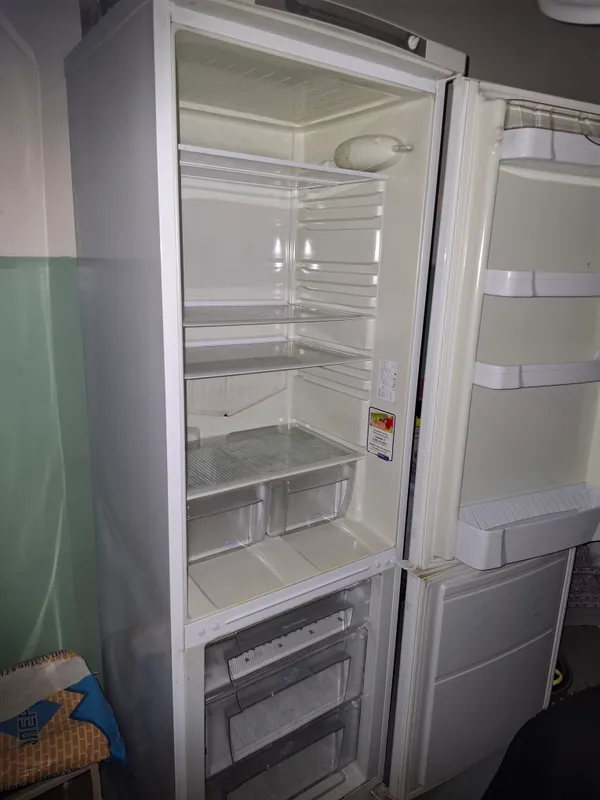 Indesit 1 Indesit 1