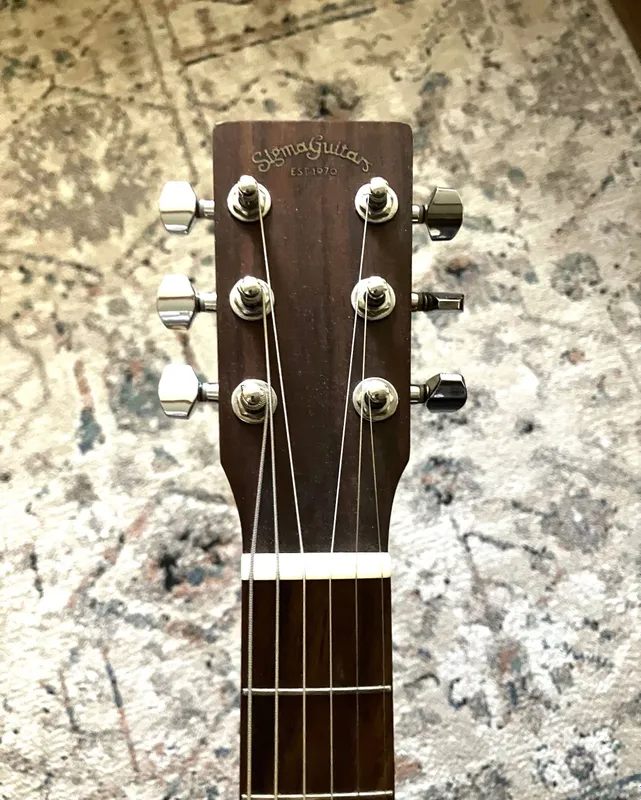 Sigma pikapli akustik gitarasi (Sigma TM12E) 4 Sigma pikapli akustik gitarasi (Sigma TM12E) 4