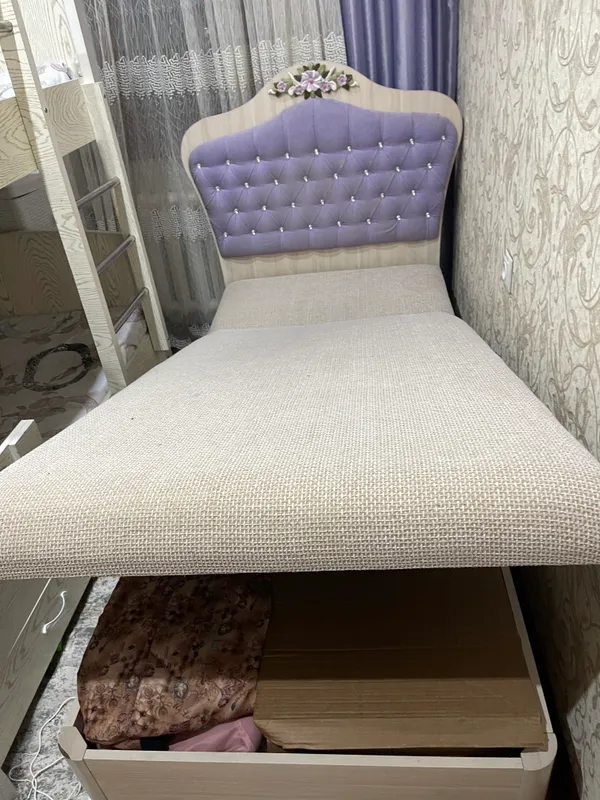 Продается односпальная кровать 1