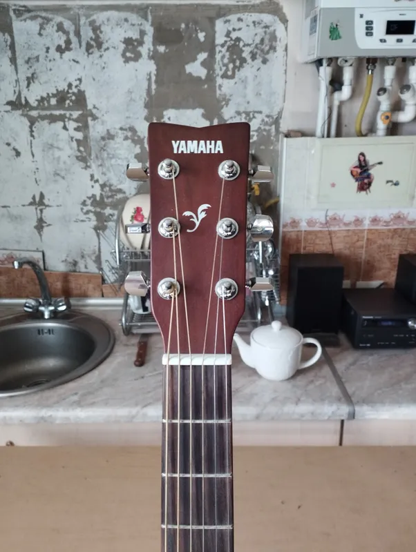 Yamaha original sintezator (pianino) va gitara 5 Yamaha original sintezator (pianino) va gitara 5