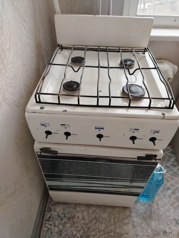 Gaz plita sotiladi
