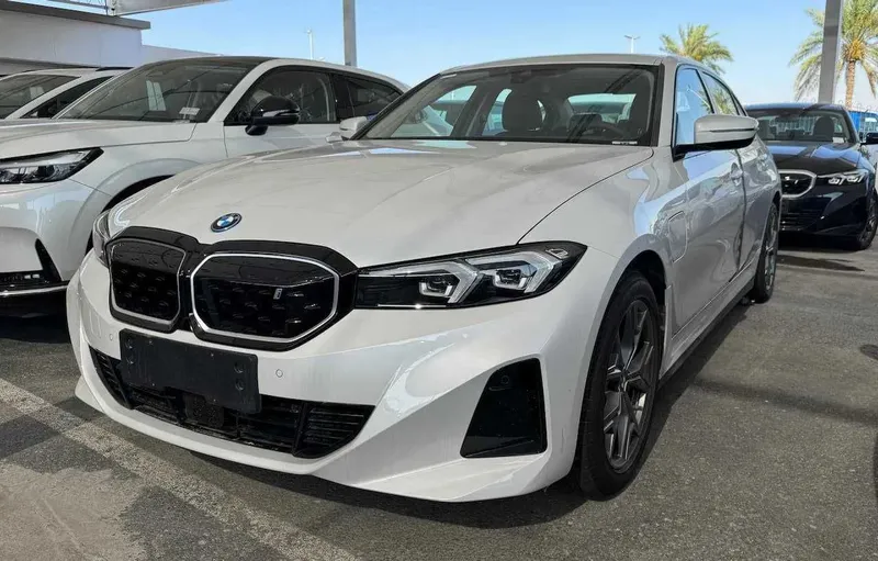 BMW i4 35L naqd va halol nasiya 1